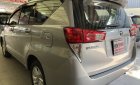 Toyota Innova 2017 - Bán Toyota Innova sản xuất năm 2017, màu xám như mới, giá chỉ 650 triệu