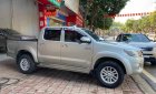 Toyota Hilux 2014 - Bán Toyota Hilux đời 2014, màu bạc, nhập khẩu nguyên chiếc chính hãng