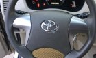 Toyota Innova 2.0E 2015 - Bán Toyota Innova 2.0E năm 2015, màu vàng số sàn, giá tốt