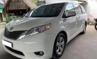 Toyota Sienna LE 2011 - Cần bán Toyota Sienna LE năm sản xuất 2011, màu trắng, nhập khẩu nguyên chiếc như mới, 925tr