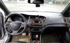 Hyundai i20 Active 2015 - Bán Hyundai i20 Active sản xuất năm 2015, màu bạc, xe nhập, giá tốt