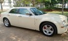 Chrysler 300C 2009 - Bán ô tô Chrysler 300C đời 2009, màu kem (be), nhập khẩu nguyên chiếc giá cạnh tranh