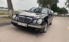 Mercedes-Benz E class 2001 - Cần bán gấp Mercedes sản xuất 2001, màu đen, giá tốt