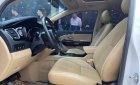 Kia Sedona 2.2L DATH 2017 - Bán xe Kia Sedona 2.2L DATH năm sản xuất 2017, màu trắng số tự động giá cạnh tranh