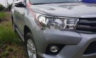 Toyota Hilux 2017 - Bán Toyota Hilux 2.4E 4x2 MT sản xuất năm 2017, giá tốt