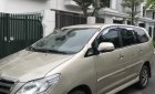 Toyota Innova 2015 - Bán Toyota Innova 2.0 E năm 2015 xe gia đình, 468 triệu