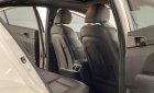 Hyundai Elantra   2018 - Cần bán xe Hyundai Elantra 2018, màu trắng