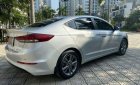 Hyundai Elantra 2016 - Bán Hyundai Elantra năm sản xuất 2016, màu xám