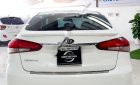 Kia Cerato 2017 - Cần bán gấp Kia Cerato 1.6 MT đời 2017, màu trắng số sàn giá cạnh tranh