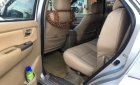 Toyota Fortuner 2011 - Cần bán lại xe Toyota Fortuner đời 2011, màu bạc chính chủ, giá tốt