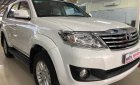 Toyota Fortuner 2.7V 4x2 AT 2012 - Cần bán lại xe Toyota Fortuner 2.7V 4x2 AT đời 2012, màu trắng như mới, giá 610tr