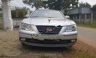 Hyundai Sonata   2009 - Cần bán xe Hyundai Sonata 2.0MT đời 2009, màu bạc, xe nhập  