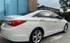 Hyundai Sonata 2.0 AT 2010 - Cần bán xe Hyundai Sonata 2.0 AT năm sản xuất 2010, màu trắng, nhập khẩu, giá 515tr