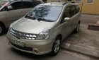 Nissan Grand livina 2011 - Bán xe Nissan Grand livina năm 2011, màu bạc như mới