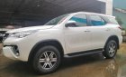 Toyota Fortuner 2.4 AT 2019 - Bán Toyota Fortuner 2.4 AT đời 2019, màu trắng số tự động, 966 triệu