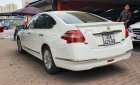 Nissan Teana 2010 - Cần bán gấp Nissan Teana sản xuất năm 2010, màu trắng, 415 triệu