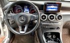 Mercedes-Benz GLC-Class GLC 300  2017 - Cần bán lại Mercedes GLC 300 đời 2017, màu trắng, giá tốt