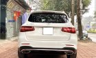 Mercedes-Benz GLC-Class GLC 300  2017 - Cần bán lại Mercedes GLC 300 đời 2017, màu trắng, giá tốt