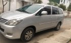 Toyota Innova 2011 - Cần bán Toyota Innova 2011, màu bạc