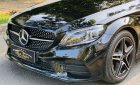 Mercedes-Benz C class C300 AMG 2019 - Bán xe Mercedes C300 AMG đời 2019, màu đen, xe mới 98%