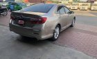 Toyota Camry 2013 - Cần bán Toyota Camry đời 2013, màu vàng