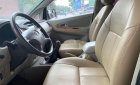 Toyota Innova   2010 - Cần bán xe Toyota Innova đời 2010, màu bạc, giá tốt