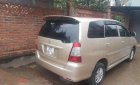 Toyota Innova 2012 - Bán xe Toyota Innova đời 2012, màu vàng, 290 triệu