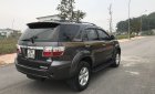 Toyota Fortuner 2010 - Bán gấp chiếc Toyota Fortuner MT, máy dầu đời 2010, màu xám, giá thấp