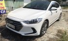 Hyundai Elantra    2018 - Cần bán Hyundai Elantra đời 2018