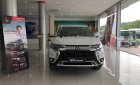 Mitsubishi Outlander 2020 - Bán Mitsubishi Outlander năm sản xuất 2020, màu trắng