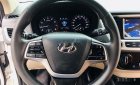 Hyundai Accent 2018 - Cần bán gấp Hyundai Accent năm 2018, màu trắng, giá tốt