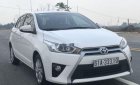 Toyota Yaris   2016 - Bán xe Toyota Yaris AT năm 2016, màu trắng, nhập khẩu nguyên chiếc số tự động, giá 569tr