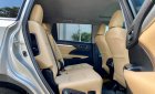 Toyota Highlander 2016 - Bán xe Toyota Highlander năm sản xuất 2016, màu vàng, nhập khẩu nguyên chiếc