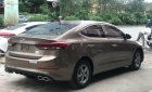 Hyundai Elantra  1.6MT  2017 - Bán xe Hyundai Elantra 1.6MT sản xuất năm 2017, màu nâu, giá chỉ 485 triệu