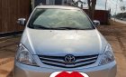 Toyota Innova   2010 - Bán Toyota Innova năm sản xuất 2010, màu bạc xe gia đình, 326 triệu