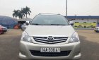 Toyota Innova    2007 - Bán Toyota Innova sản xuất năm 2007, màu bạc xe gia đình, giá chỉ 280 triệu