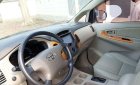 Toyota Innova   2010 - Cần bán xe Toyota Innova sản xuất 2010, màu bạc xe gia đình