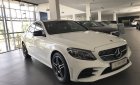 Mercedes-Benz C300 C300 AMG   2019 - Cần bán gấp Mercedes C300 AMG 2019, màu trắng