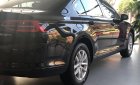 Volkswagen Passat 2018 - Volkswagen Passat Comfort nhập khẩu nguyên chiếc, tặng 100% phí trước bạ, trả góp 0% 1 năm, lấy xe về chỉ từ 300tr