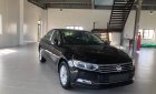 Volkswagen Passat 2018 - Volkswagen Passat Comfort nhập khẩu nguyên chiếc, tặng 100% phí trước bạ, trả góp 0% 1 năm, lấy xe về chỉ từ 300tr