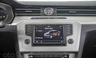 Volkswagen Passat 2018 - Volkswagen Passat Comfort trắng ưu đãi giảm ngay 100% lệ phí trước bạ!!