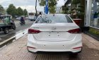 Hyundai Accent 1.4AT 2020 - Cần bán xe Hyundai Accent 1.4AT đời 2020, màu trắng