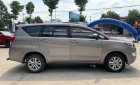 Toyota Innova 2.0E 2018 - Cần bán Toyota Innova 2.0E đời 2018, màu nâu
