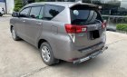 Toyota Innova 2.0E 2018 - Cần bán Toyota Innova 2.0E đời 2018, màu nâu