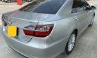 Toyota Camry 2.0E 2017 - Cần bán xe Toyota Camry 2.0E 2017 màu bạc, xe đẹp đi kĩ, chính hãng Toyota Sure