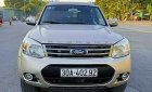 Ford Everest   2.5L 4x2 MT  2014 - Bán xe Ford Everest 2.5L 4x2 MT năm sản xuất 2014, màu vàng  