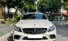 Mercedes-Benz C300 2019 - Cần bán lại xe Mercedes đời 2019, màu trắng còn mới