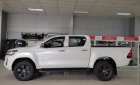 Toyota Hilux   2.4AT  2021 - Bán ô tô Toyota Hilux 2.4AT năm sản xuất 2021, màu đỏ, nhập khẩu