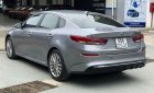 Kia Optima   2.0 Luxury 2019 - Bán Kia Optima 2.0 Luxury sản xuất năm 2019, màu xám còn mới 