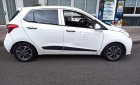 Hyundai Grand i10   1.2AT 2018 - Bán xe Hyundai Grand i10 1.2AT đời 2018, màu trắng chính chủ giá cạnh tranh